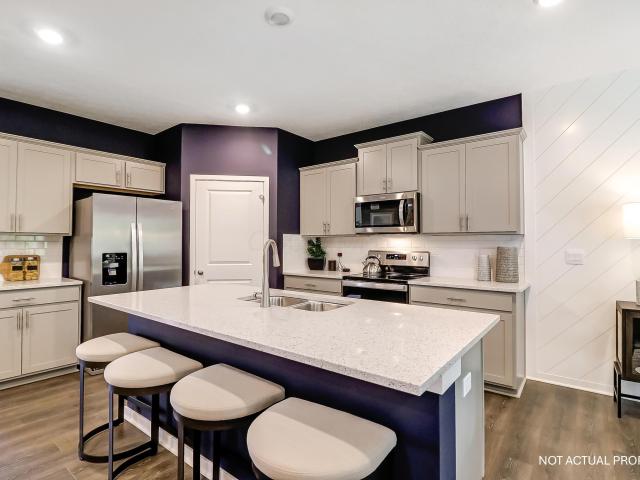 1034 Sherwood Loop