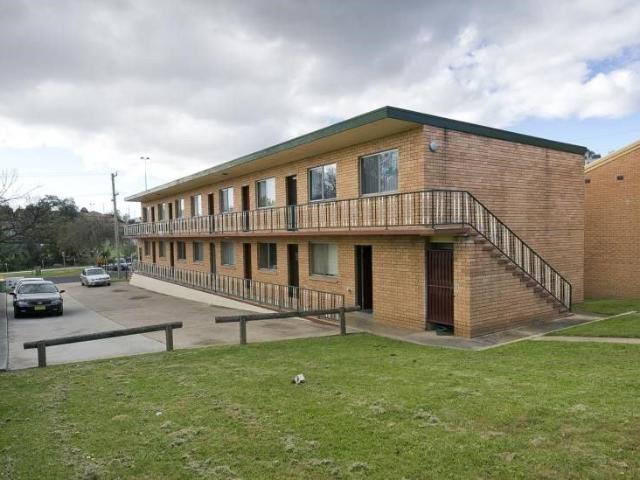 10/34 Waniassa Street, Queanbeyan
