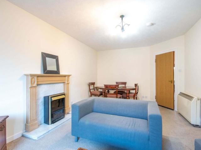1034L Easter Road, Edinburgh, EH6 8JW