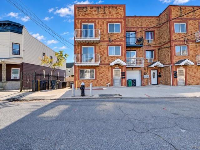 10358 rd St, Ozone Park, NY 11417