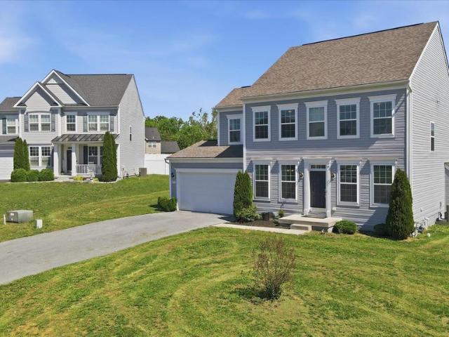 1035 Calvert Circle