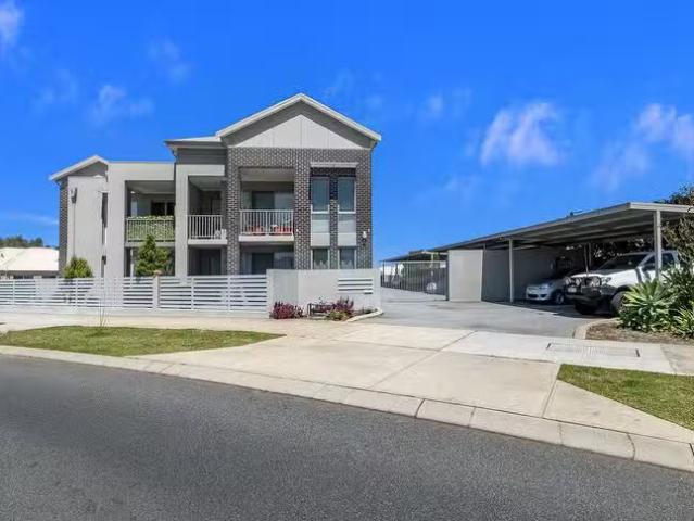 10/35 Honeywood Avenue, Wandi, WA 6167