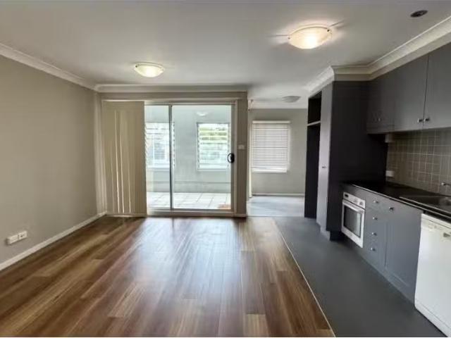 103/5 Tudor Street, Newcastle West Apartment for rent Listed.
