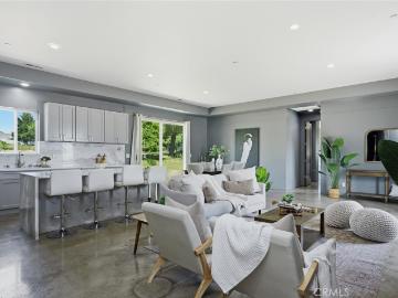 10362 Del Monte