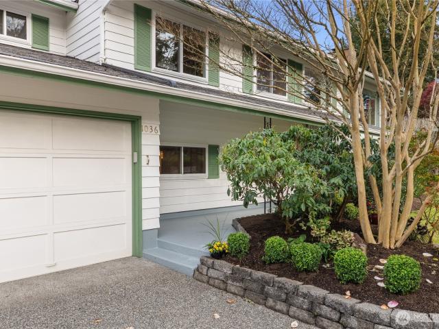 1036 th Avenue SE