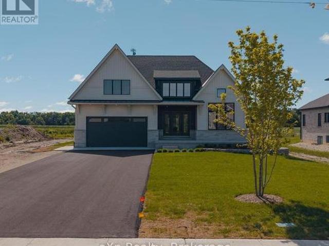 1036 Walton Avenue N, North Perth Listowel, ON, N4W 3S2 house for sale | Listing ID X13536 | Royal LePage