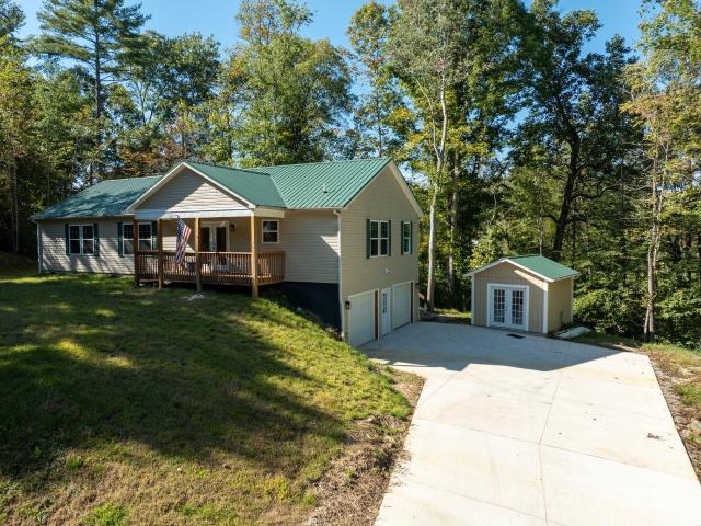 1036 Williamsburg Dr, Lenoir, NC 28645 | MLS #4314