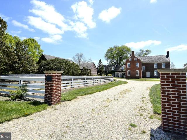 10373 Locust Point Road