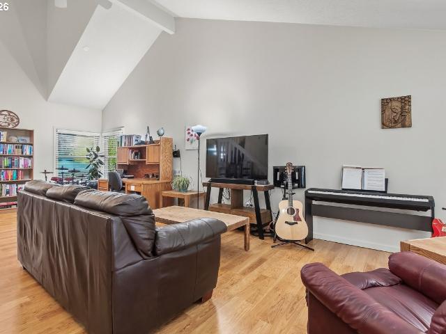 10374 sw picks way