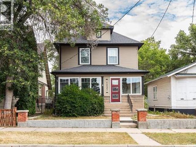 1037 Chestnut Avenue, Moose Jaw, SK, S6H 1A5 house for sale | Listing ID SK046545 | Royal LePage