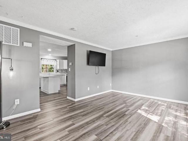 1037 Chestnut Cove Drive