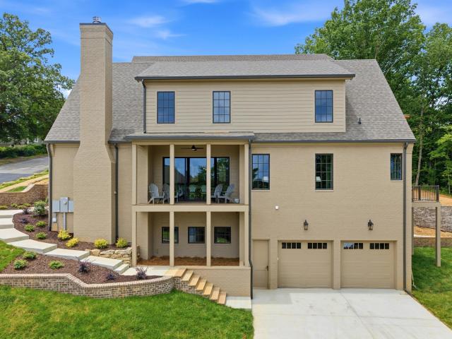 1037 Garnett Avenue