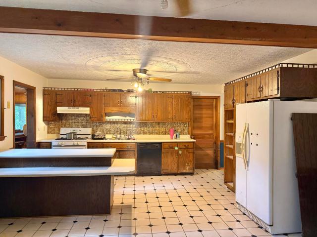 1037 Geiger Lane