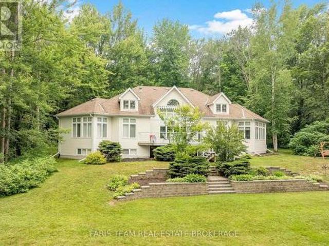 1037 Rockcastle Road, Gravenhurst, ON, P0E 1N0 house for sale | Listing ID X13715 | Royal LePage