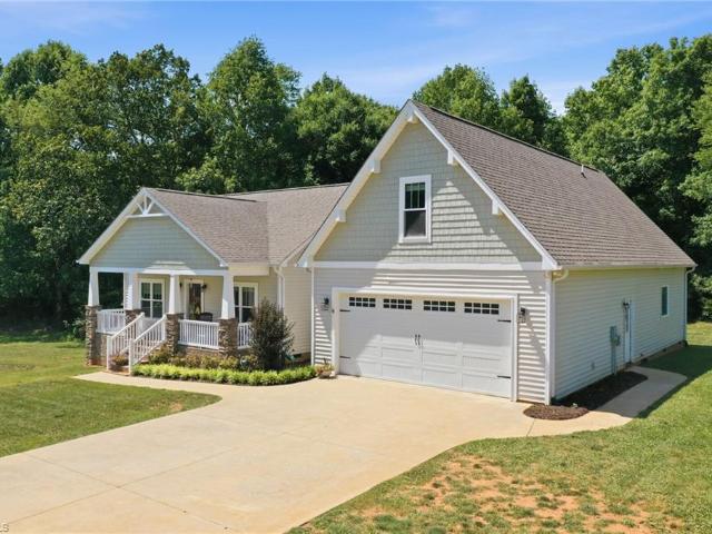 1037 Shenandoah Trail