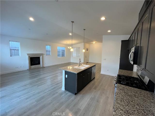 1037 Shultz