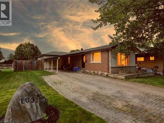 1037 Warwick Street, Woodstock, ON, N4S 4S3 house for sale | Listing ID 40856 | Royal LePage