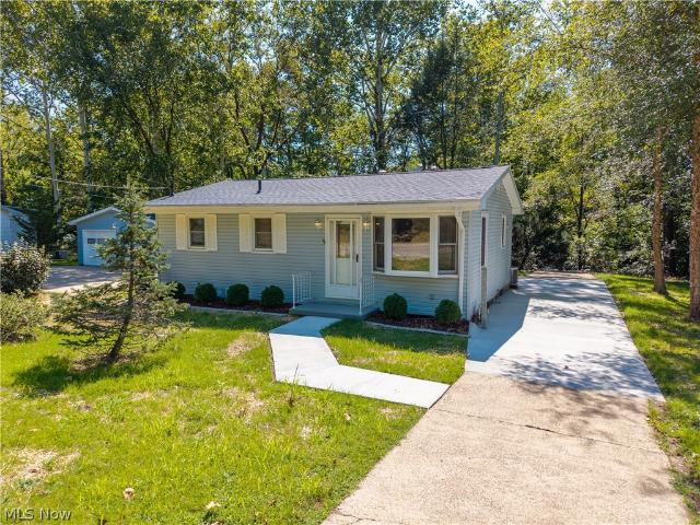 1038 Hadley Lane