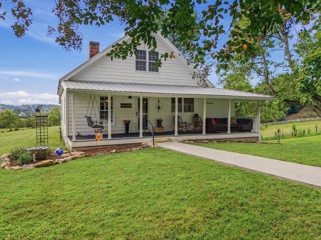 1038 Jarrett Rd, Hayesville, NC 28904
