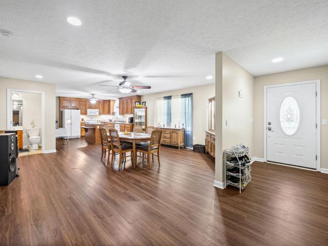 1038 Phillip Dr
