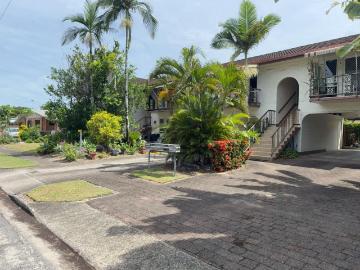 Westcourt, Cairns, Lake Morris, Cairns Regional, Low Island, Queensland, Queensland