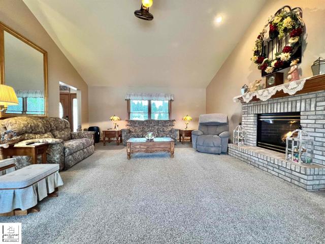 10394 Hills Lane