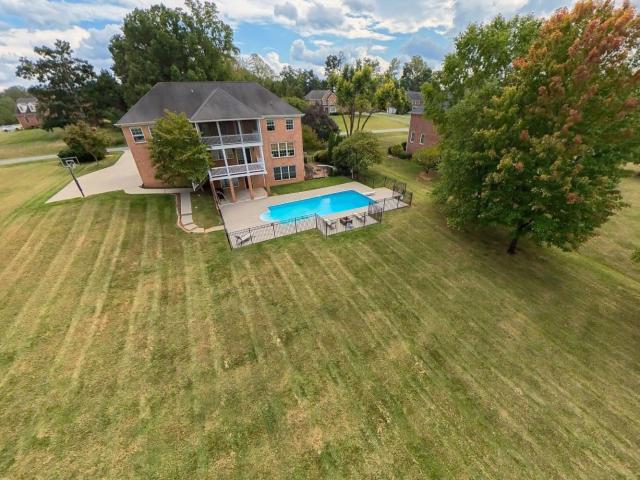 1039 Ashburn Drive