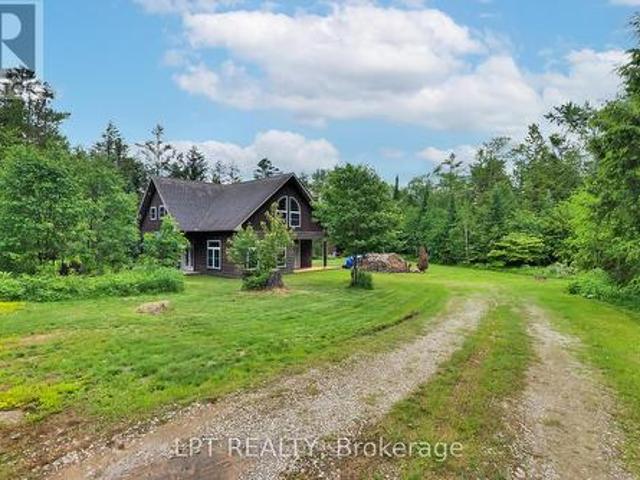 1039 Ben Lake Road E, Gravenhurst, ON, P1P 1R3 house for sale | Listing ID X13512 | Royal LePage