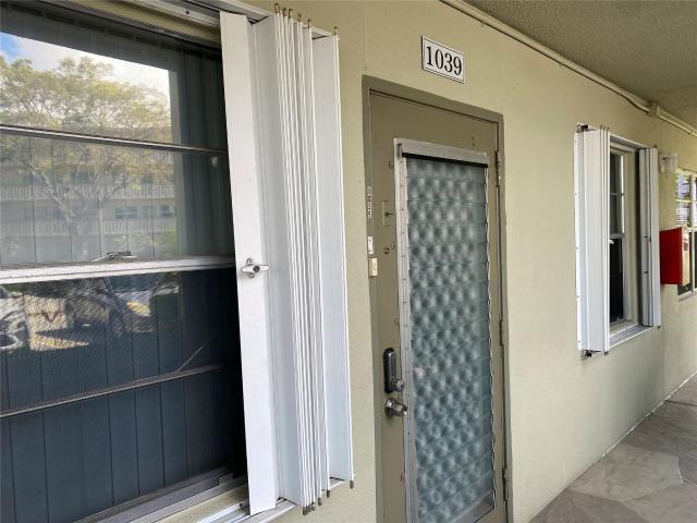 1039 Berkshire Cres, Unit 1039, Deerfield Beach, FL 33442 | MLS #B26042