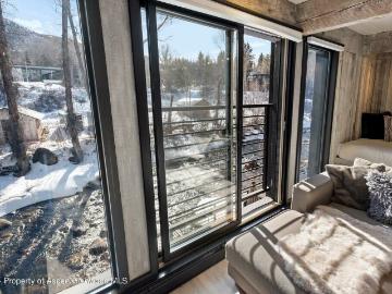 1039 E Cooper Avenue 19B, Aspen, CO