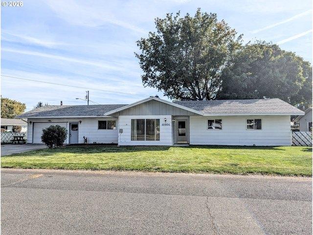 10301 Emily Dr, Island City, OR 97850