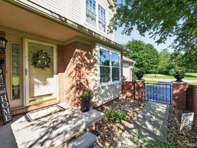 10301 Golfside Drive