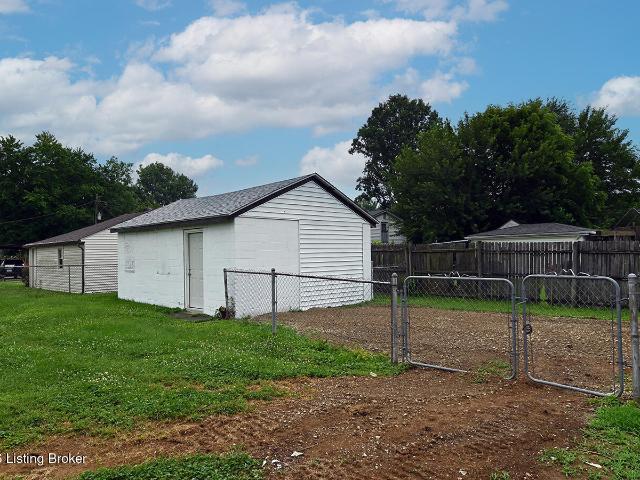 10301 Meadowview Dr