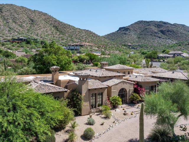 10304 e foothills drive