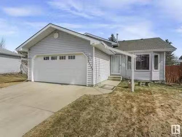10309 87A Street, Morinville, AB, T8R 1C4 house for sale Li.