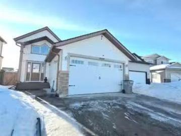 10309 126 Avenue, Grande Prairie, AB, T8V 2R5 house for sale.
