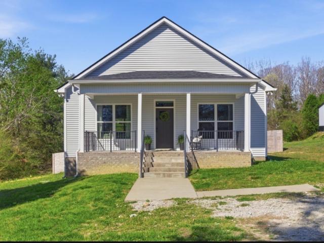 1030 Oak Dr