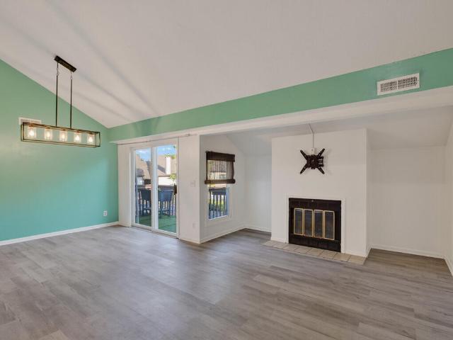 1030 Bellepointe Commons