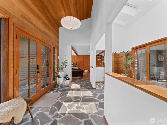 1030 Canyonside Road