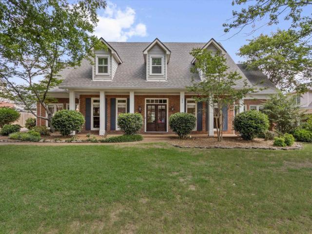 1030 courtfield cv