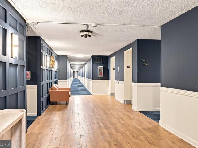 1030 E Lancaster Avenue # 614
