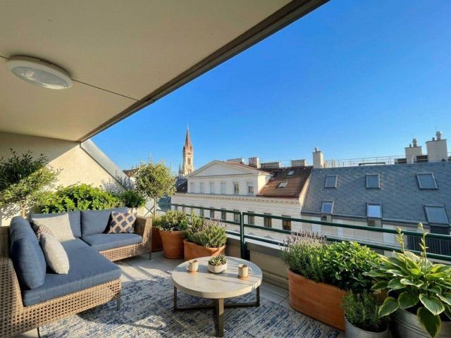 1030! Generalsanierte DG Maisonette mit 2 Bädern & Terrasse ab Oktober 26!