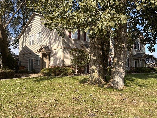 1030 Poppyfield Pl, Schererville, IN 46375