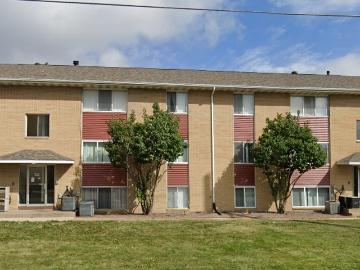 1030 Twixt Town Rd NE, 1 bed, 1 full bath