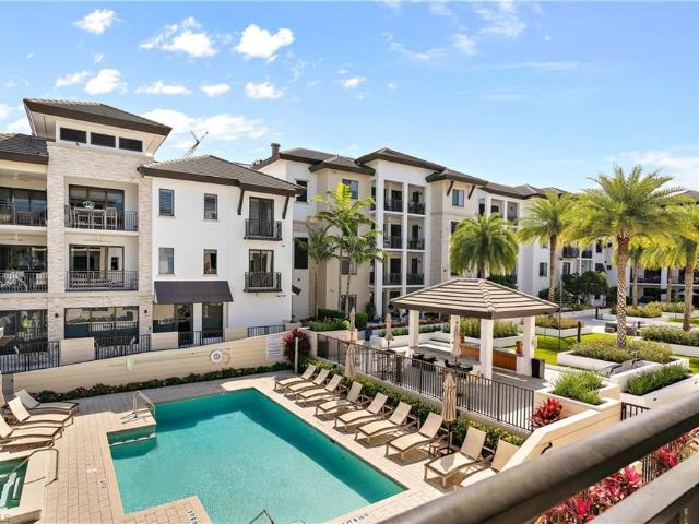 1030 3rd Ave S Unit 302, Naples, US, FL