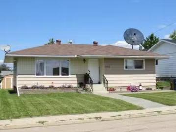 10312 101 A Ave. Lac La Biche, AB, T0A 2C0 house for sale L.
