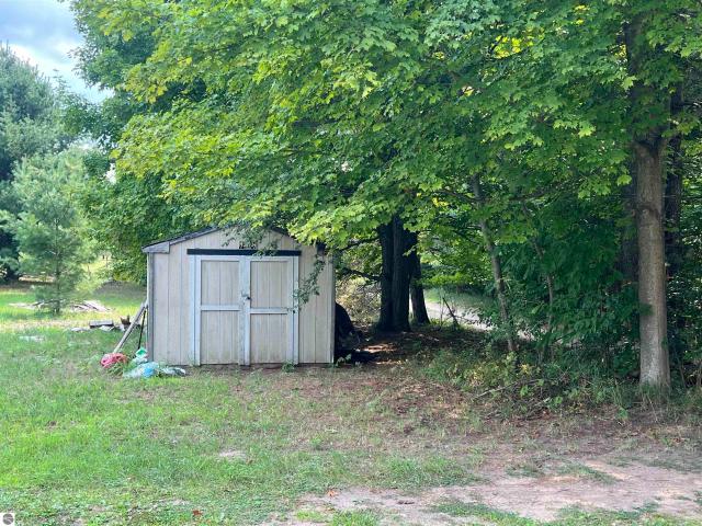 10317 North Long Lake Road
