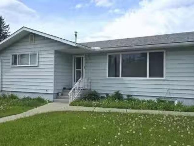 10314 101A Avenue, Lac La Biche, AB, T0A 2C0 house for sale.