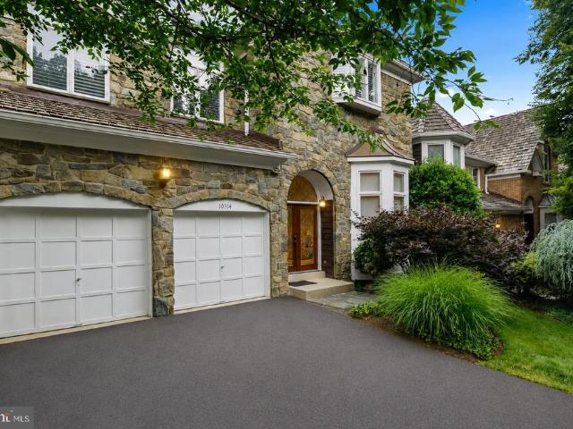 10314 Thornbush Lane