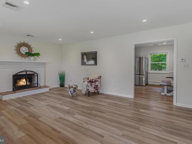 10316 Sunset Drive